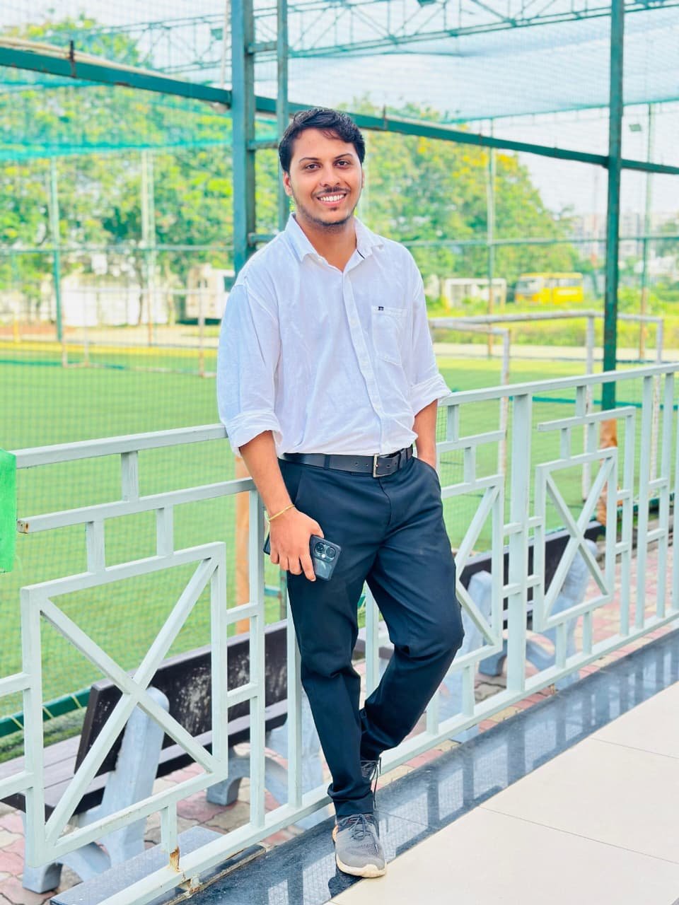 Mr. Roshan Dixit